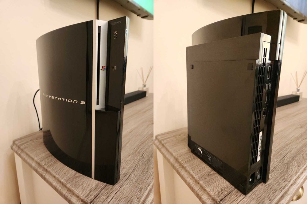 PlayStation 3 (PS3) CECHL04 (80GB) - Modat, Complet functional