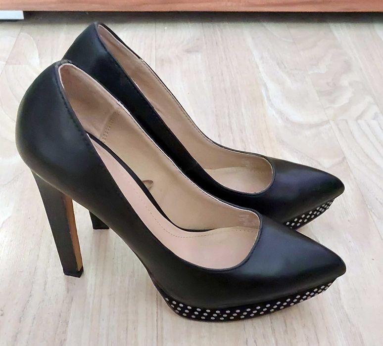 Дамски обувки в добро състояние