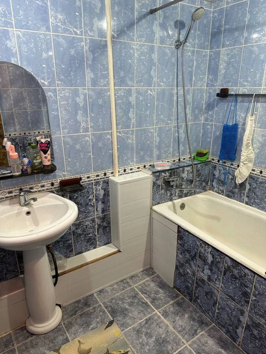 (К87) Срочно Продаётся 2-х комнатная Квартира на Максима Горького