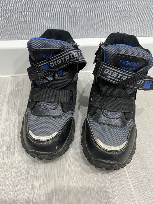 Продам зимние ботинки