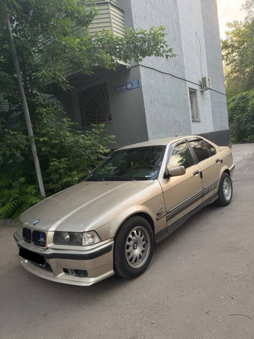 Продам BMW 318(M50B20)