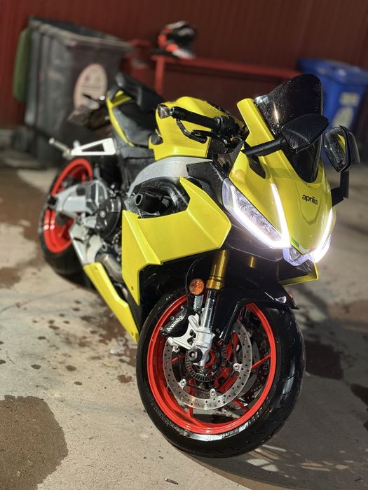 Aprilia RS660 2023