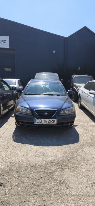 Hyundai elantra 3