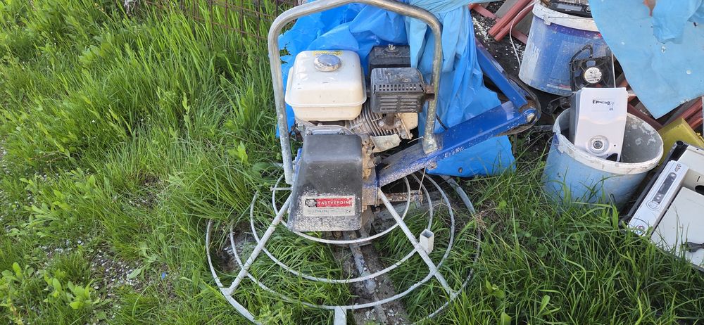 Elicopter beton și sapa honda