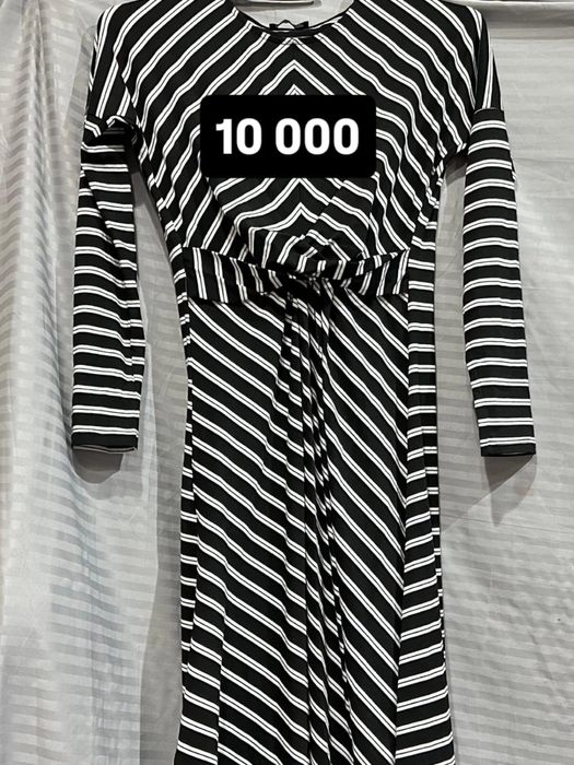 Женская одежда платье джинсы брюки