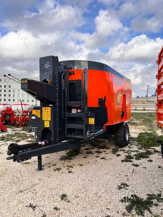 Вертикален миксер