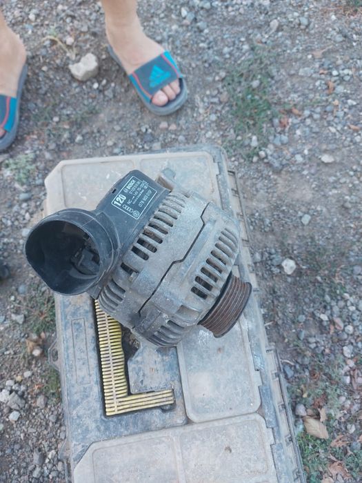 Генератор на Ауди С4