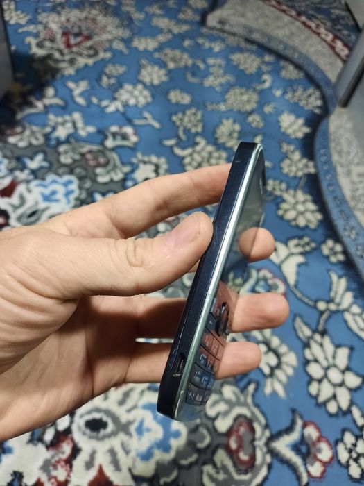 Nokia E52 sotladi uz imeya otkan