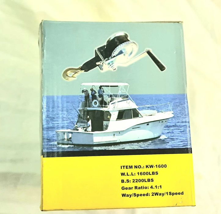 Ръчна лебедка с манивела и блокаж, товароподемност 450кг, въже-7м