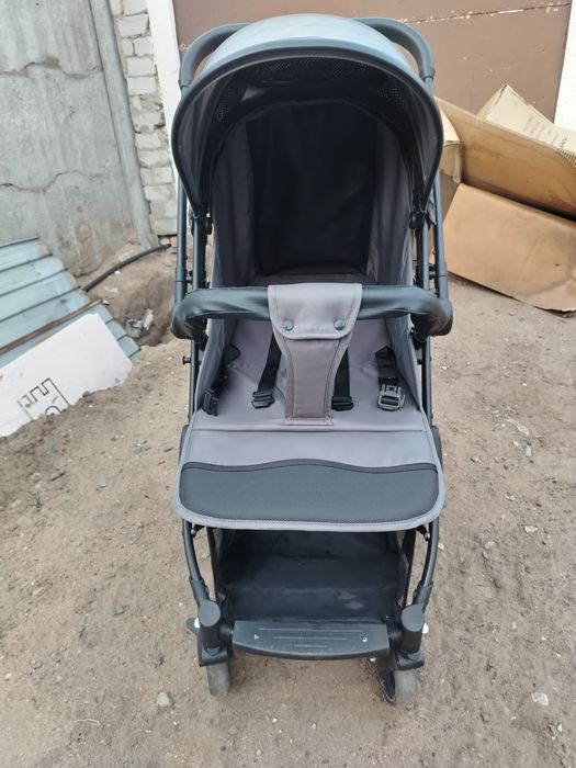 Продам Детскую летнюю коляску