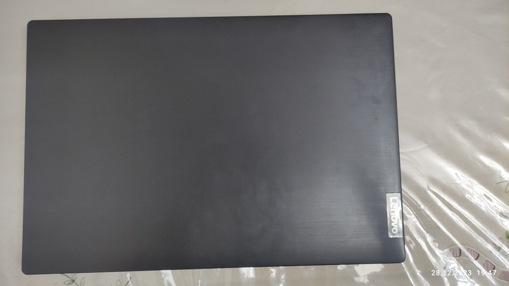 Noutbuk lenovo ideapad s145