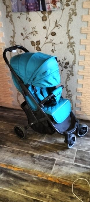 Коляска прогулочная