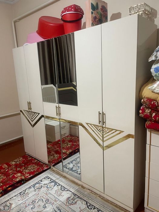 Спальная гарнитура