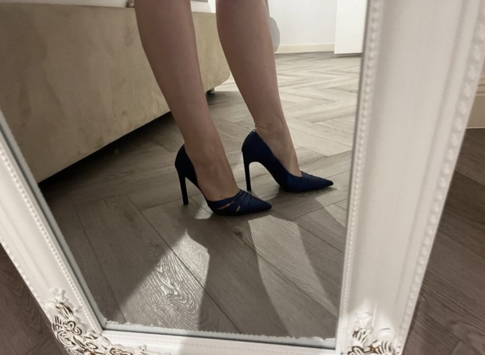 Pantofi Stiletto Zara bleumarin metalic purtati o data fara defect 36
