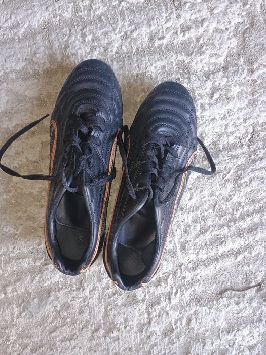 Бутонки матстар кожени