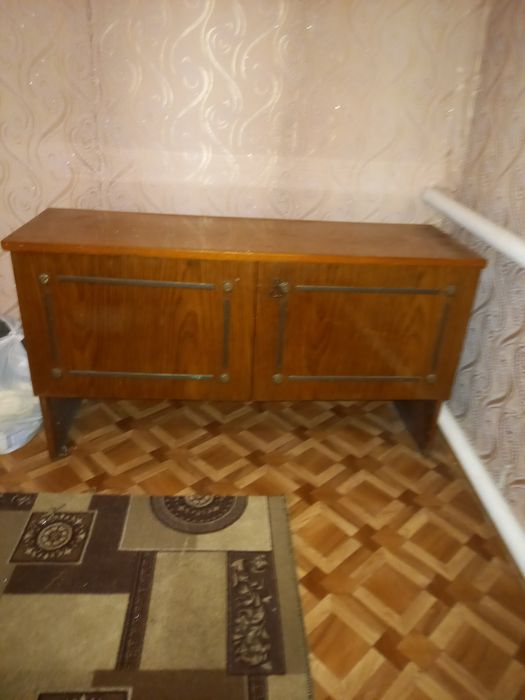 Небольшой комод !
