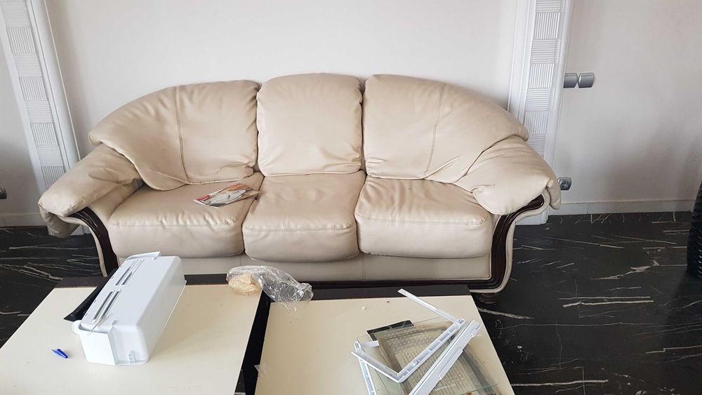 Мека мебел, холна маса, маса за трапезария и столове