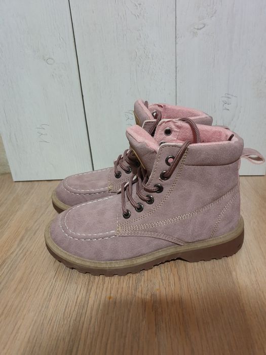 Продаю  новые демисезонные ботинки