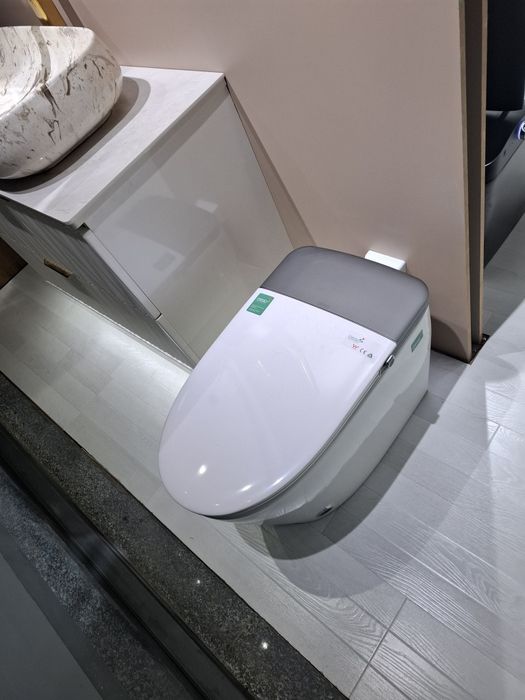 Smart unitazi  OSSO CERAMICS  ot pervih ruk