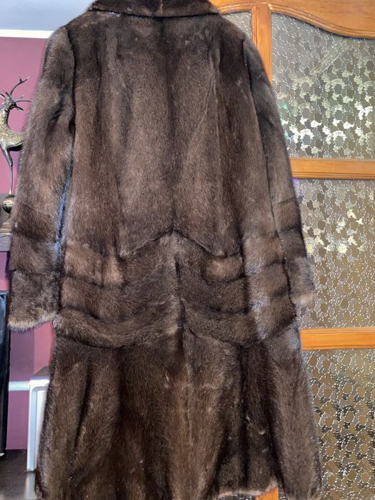 Продам норковую шубу