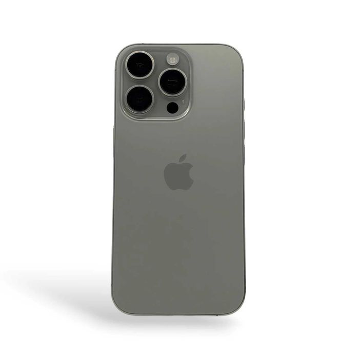 iPhone 16 Pro cu Garanție 24 Luni / Apple Plug