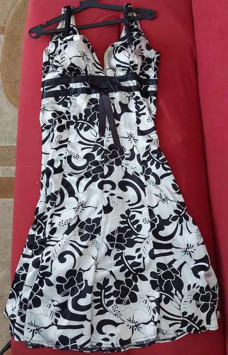 Дамски рокли-официални и ежедневни