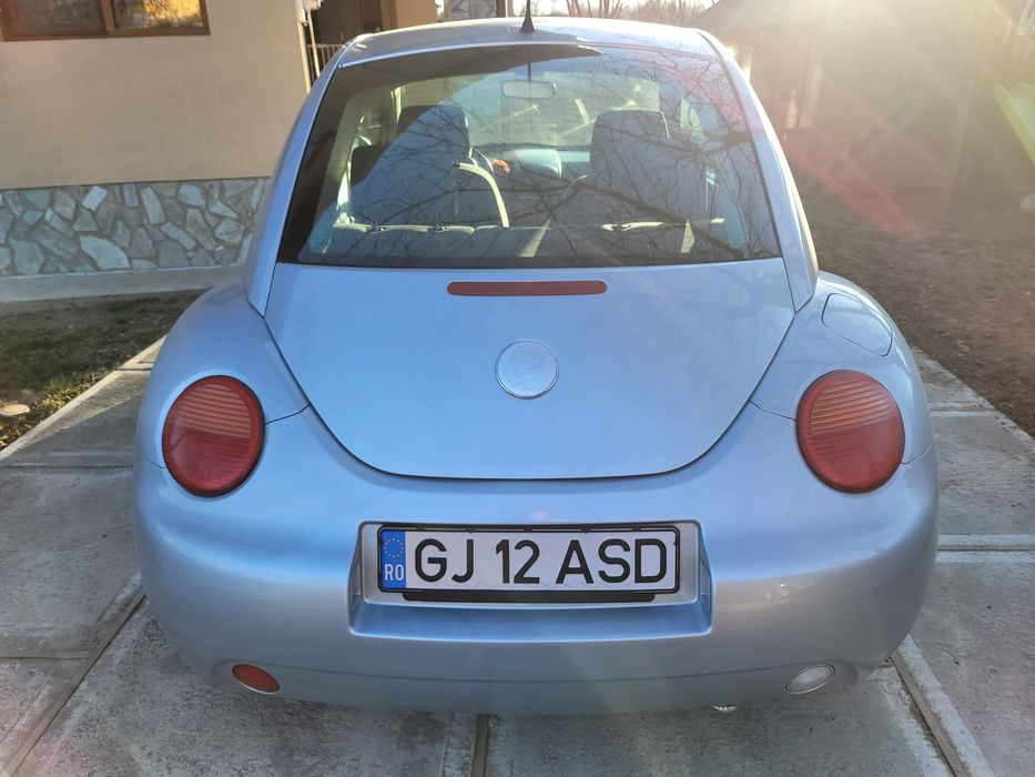 Volkswagen New Beetle 2005, 1,6 benzina, automată