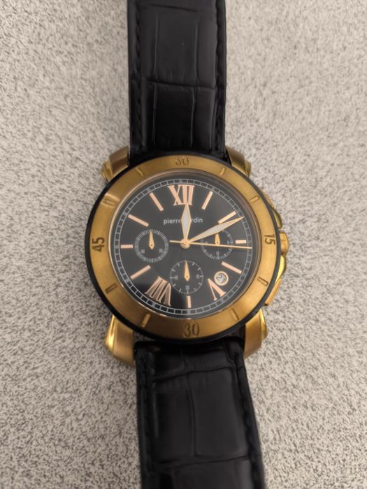 pierre cardin часовник