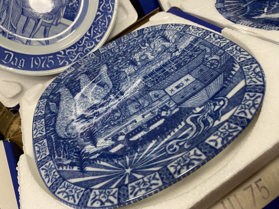 Шведски порцеланови пана за стена изрисувани ръчно