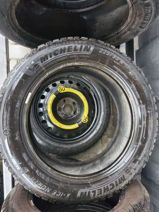 Anvelope cauciucuri de iarna 225/55/17 Michelin și Continental r17