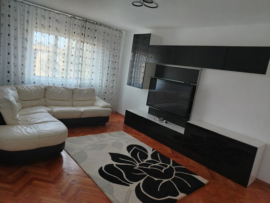 Închiriez apartament 3 camere pe Matei Basarab