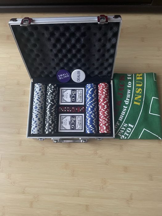 Trusa  de poker tip servieta diplomat