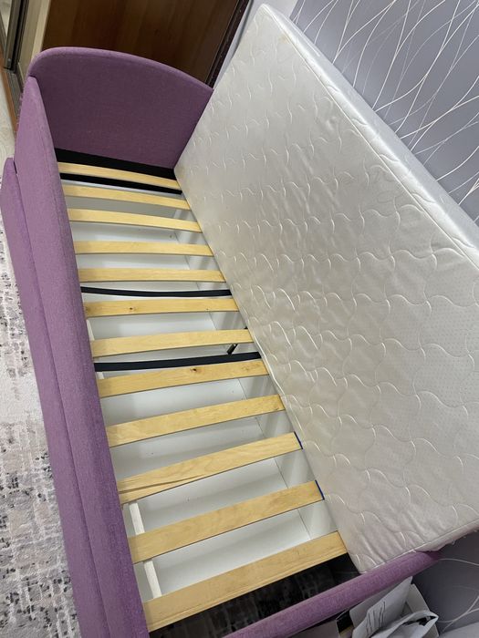 продам детскую кровать до 10-12 лет