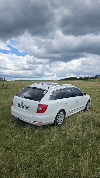 SKODA Superb 2010 — imagine 4