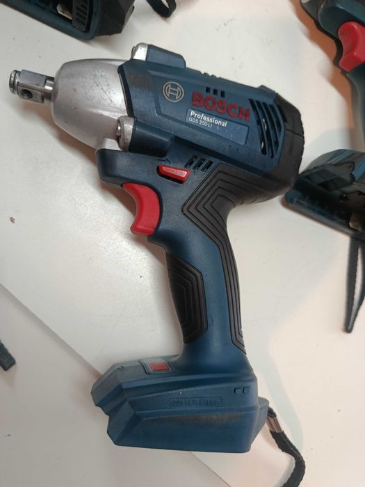 BOSCH Pistol IMPACT mecanica strangere insurubare 1/2 1/6 GDX 18V-180 GDS 250-LI ABR GDS 18V-EC 250 GDS 18V-300