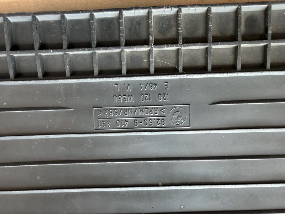 OEM гумени стелки BMW e39