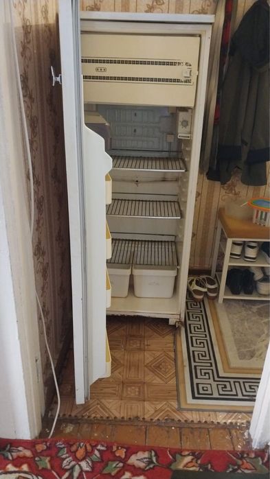 Холодильник советский рабочий