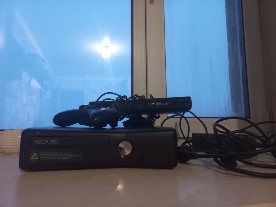 Продам xbox 360 прошитый