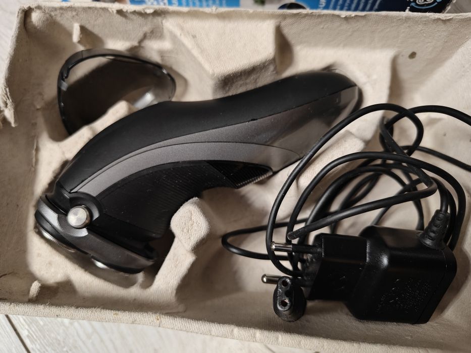 Aparat de ras Philips