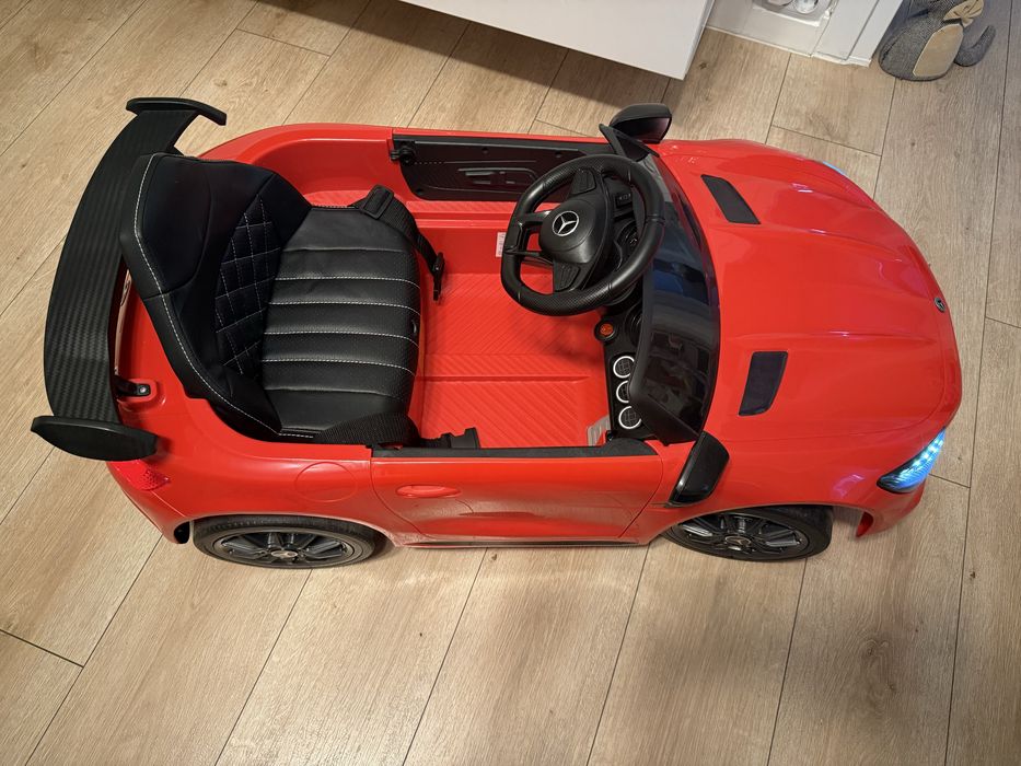 Masinuta copii Mercedes AMG GTR noua