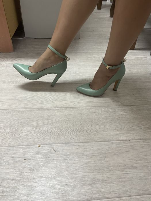 Туфли стильные на каблуках