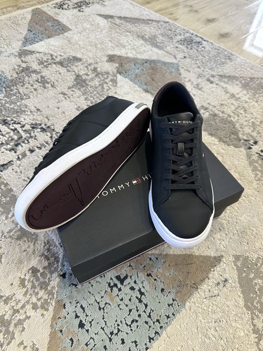 Продам Кеды Tommy Hilfiget