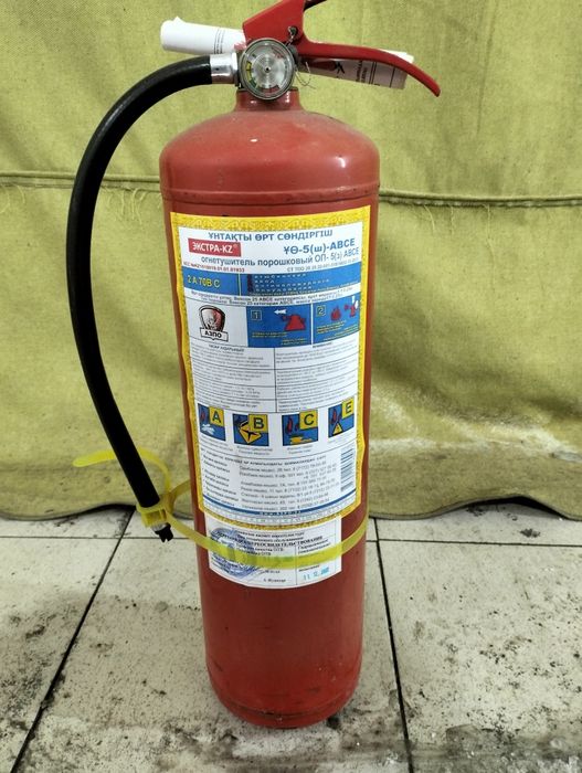 Полог, обогреватель, огнетушитель для гаража