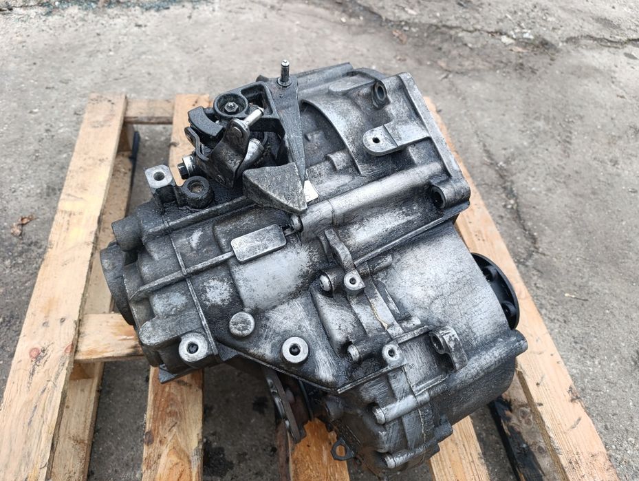 Скоростна кутия Фолксваген Голф 2.0  дизел 140 кс / VW 2.0 D