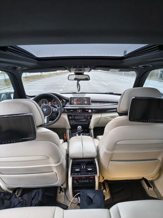 BMW X5 f15 M50D
- motor 3.0 d, 3 turbine 381 cp, consum foarte bun
- m