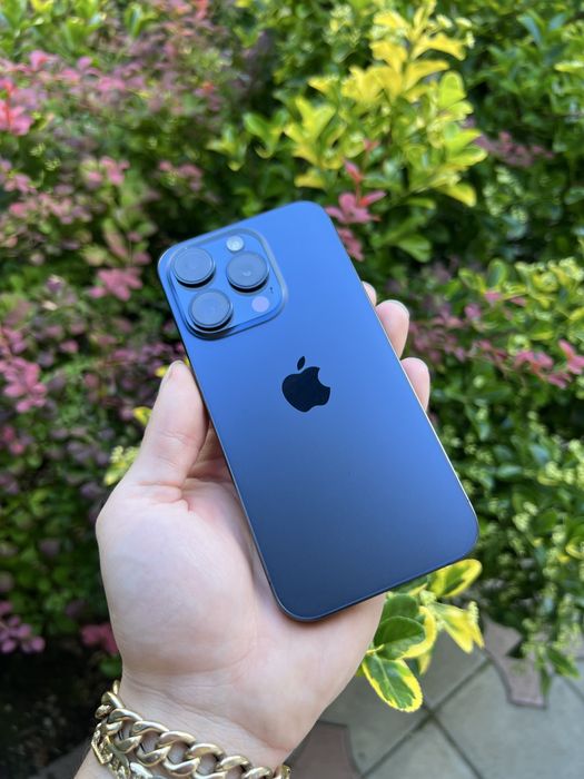 iPhone 15 pro impecabil
