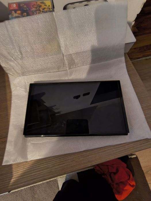 Nitendo switch OLED - CA NOU