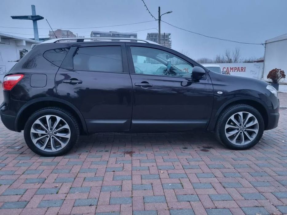 Nissan Qashqai 2010 diesel, 4.499 € — imagine 4