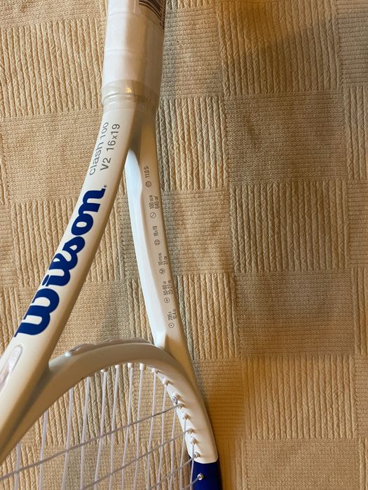 Тенис ракета Wilson CLASH,