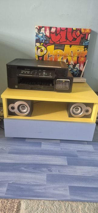 Продавам обзавеждане за детска стая